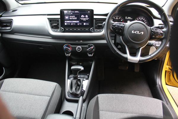 2022 Kia Stonic LX 1.4P Carousel 8