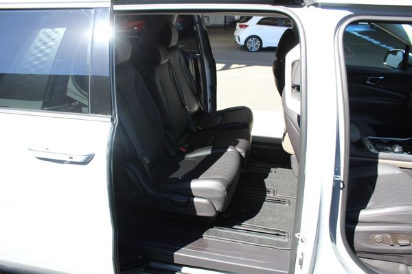 2025 Kia Carnival Premium 2.2L Turbo Diesel 8-Seat Carousel 7