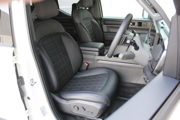 2026 Kia Tasman X-Line 2.2L Turbo Diesel Auto 4WD Carousel 9
