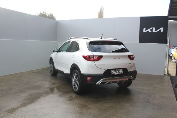 2025 Kia Stonic LX-T Petrol Turbo Auto Carousel 2