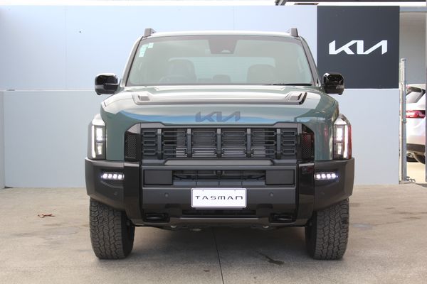 2026 Kia Tasman X-Pro 2.2 Diesel 4WD Dual Cab Wellside Carousel 6