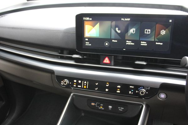 2025 Kia Carnival EX 2.2L Turbo Diesel 8 Speed Auto Carousel 12