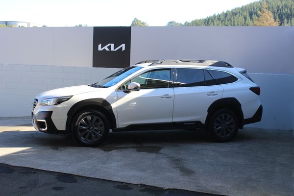2024 Subaru Outback Sport 2.5 AWD Auto Carousel 1