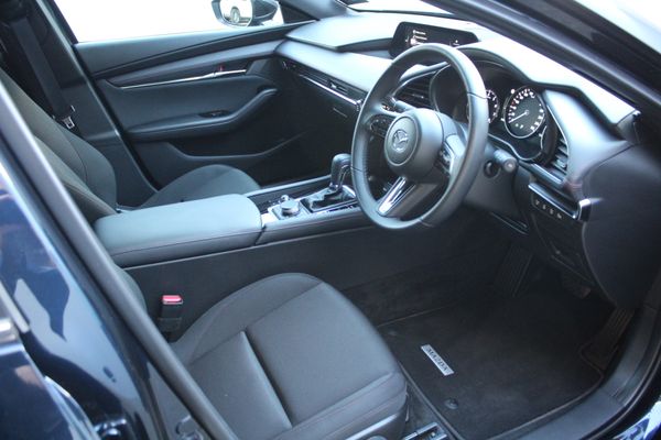 2025 Mazda 3 SP25 2.5 Auto Carousel 9