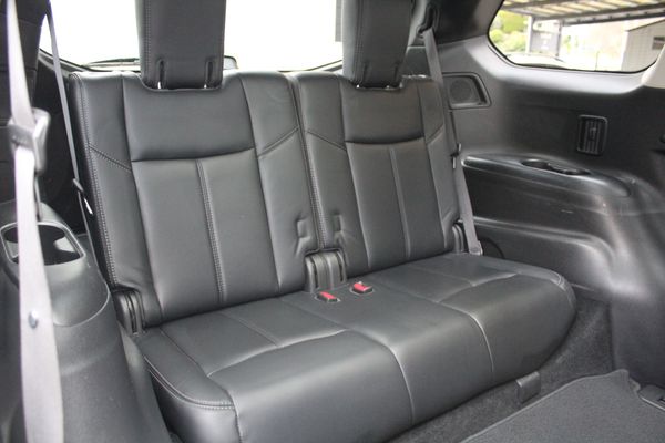 2017 Nissan Pathfinder ST-L 3.5 4WD Auto Carousel 17