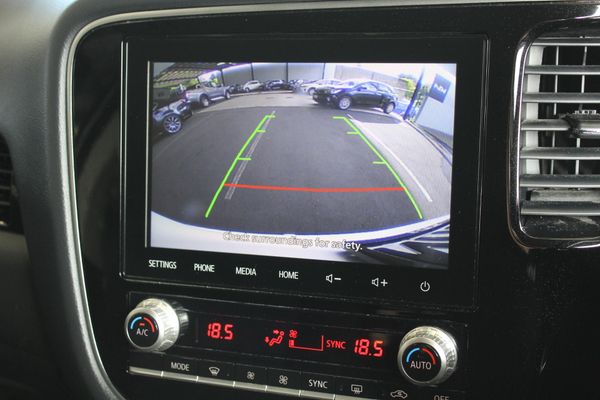 2021 Mitsubishi Outlander LS 2.4 2WD 7-SEAT Carousel 13