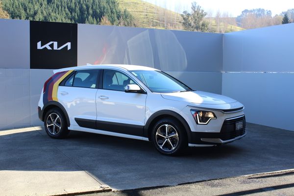 2023 Kia Niro PHEV Light 1.6L Carousel 4