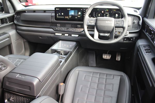 2026 Kia Tasman X-Pro 2.2 Diesel 4WD Dual Cab Wellside Carousel 9