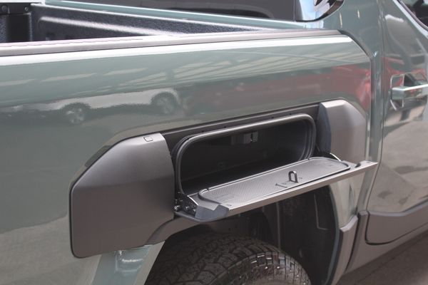 2026 Kia Tasman X-Pro 2.2 Diesel 4WD Dual Cab Wellside Carousel 8