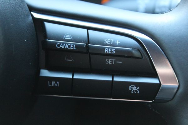 2025 Mazda 3 SP25 2.5 Auto Carousel 17