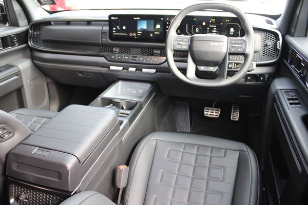 2026 Kia Tasman X-Pro 2.2 Diesel 4WD Dual Cab Wellside Carousel 8