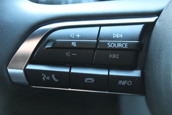 2025 Mazda 3 SP25 2.5 Auto Carousel 16