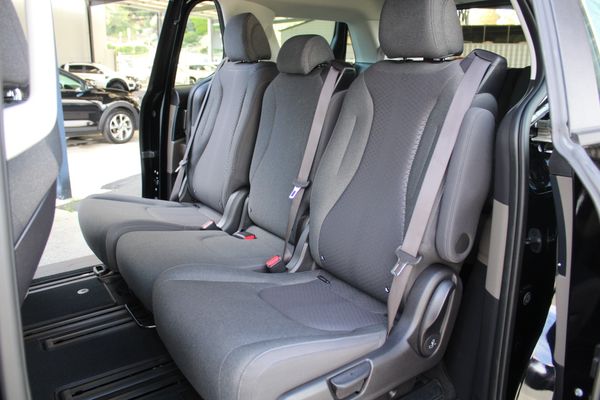 2025 Kia Carnival EX 2.2L Turbo Diesel 8 Speed Auto Carousel 10