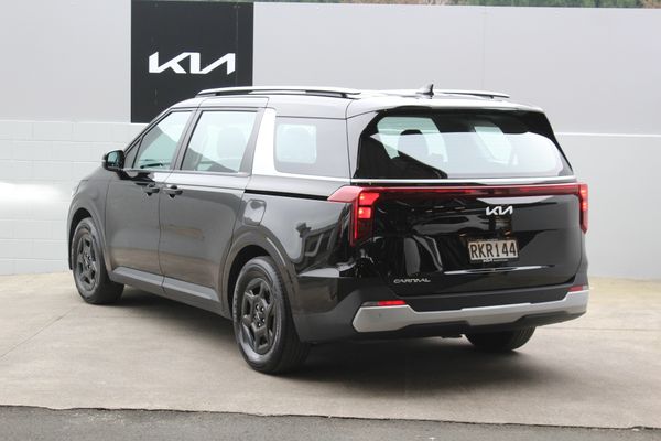 2025 Kia Carnival EX 2.2L Turbo Diesel 8 Speed Auto Carousel 4