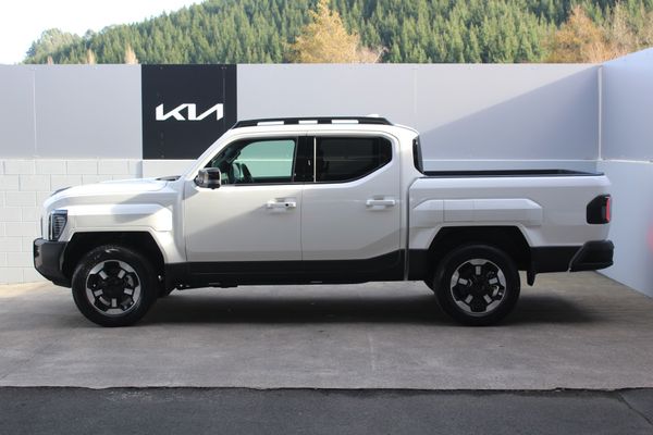2026 Kia Tasman X-Line 2.2L Turbo Diesel Auto 4WD Carousel 5
