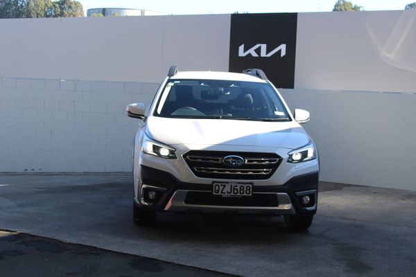 2024 Subaru Outback Sport 2.5 AWD Auto Carousel 3