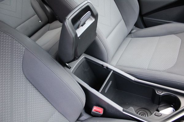 2023 Kia Niro PHEV Light 1.6L Carousel 11