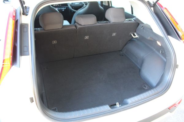 2023 Kia Niro PHEV Light 1.6L Carousel 9