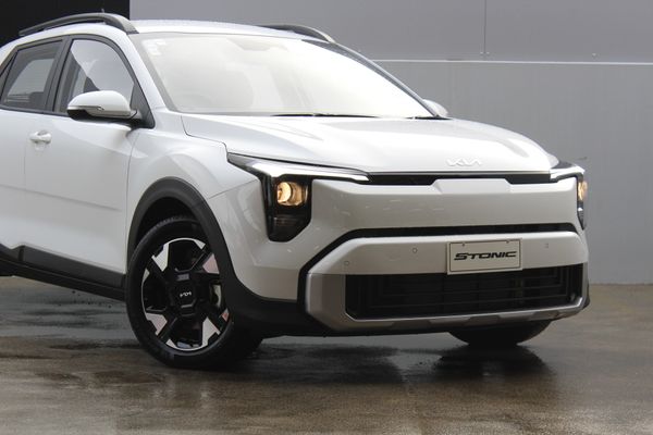2026 Kia Stonic LX 1.0 Turbo Auto Carousel 6
