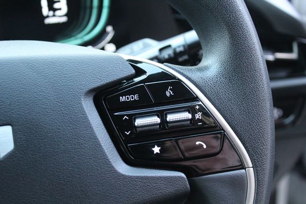2023 Kia Niro PHEV Light 1.6L Carousel 19