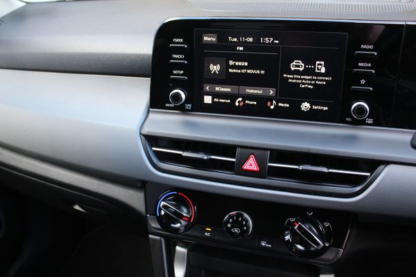 2025 Kia Seltos LX 2.0 Auto Carousel 12