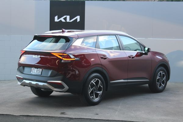 2022 Kia Sportage LX 2WD 2.0 Petrol Auto Carousel 2