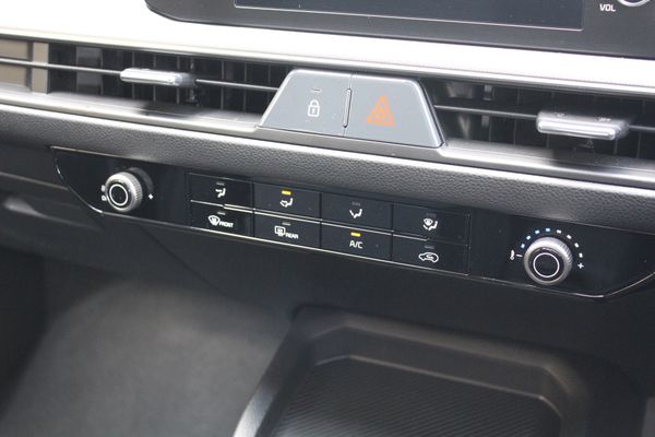 2026 Kia Stonic LX 1.0 Turbo Auto Carousel 16