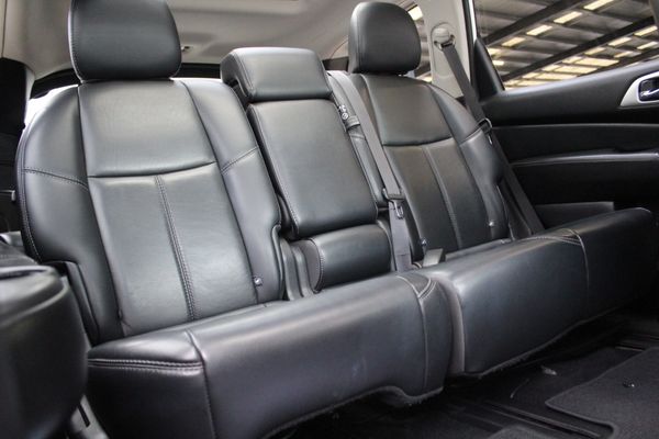 2017 Nissan Pathfinder ST-L 3.5 4WD Auto Carousel 16