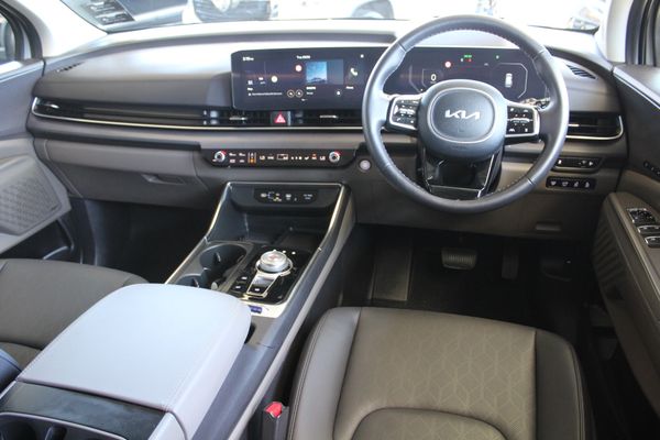 2025 Kia Carnival Premium 2.2L Turbo Diesel 8-Seat Carousel 8