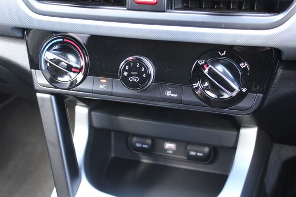 2025 Kia Seltos LX 2.0 Auto Carousel 15