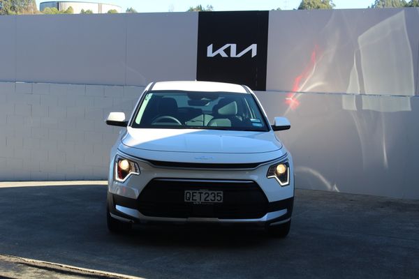 2023 Kia Niro PHEV Light 1.6L Carousel 3