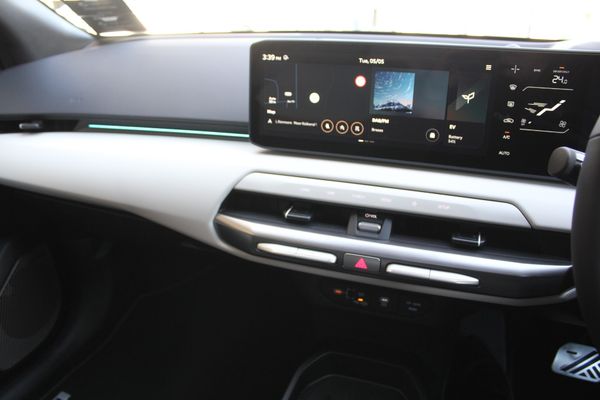 2026 Kia EV4 GT-Line 2WD LR Carousel 14