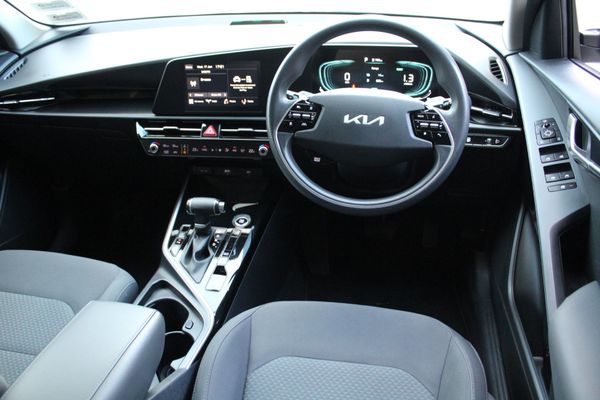 2023 Kia Niro PHEV Light 1.6L Carousel 15