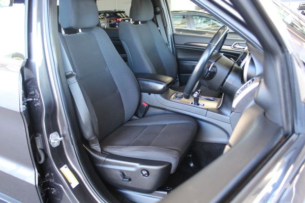 2014 Jeep Grand Cherokee Laredo 4x4 3.0DT Carousel 11