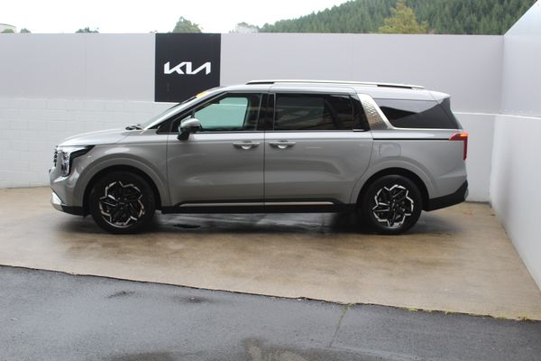 2025 Kia Carnival Deluxe 2.2L Turbo Diesel 8 Speed Auto Carousel 5
