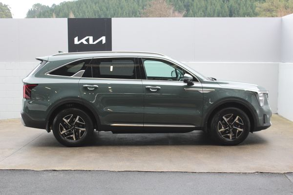 2026 Kia Sorento HEV Earth 1.6P AWD Carousel 1