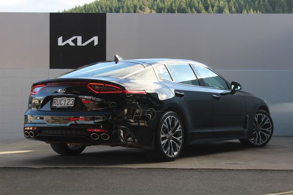 2018 Kia Stinger GT-Line 2.0 Turbo Carousel 12