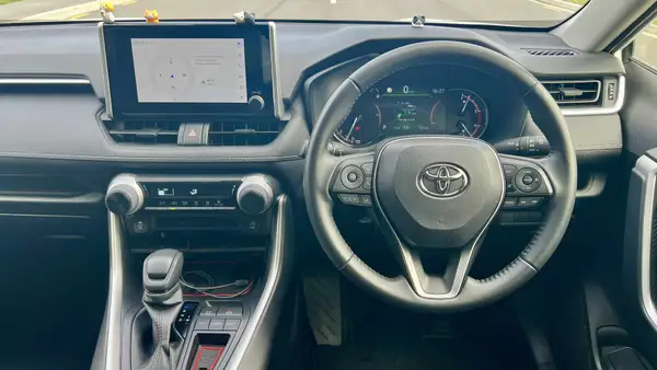 Toyota rav4 2023 Carousel 8