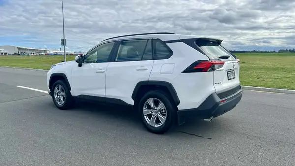 Toyota rav4 2023 Carousel 2