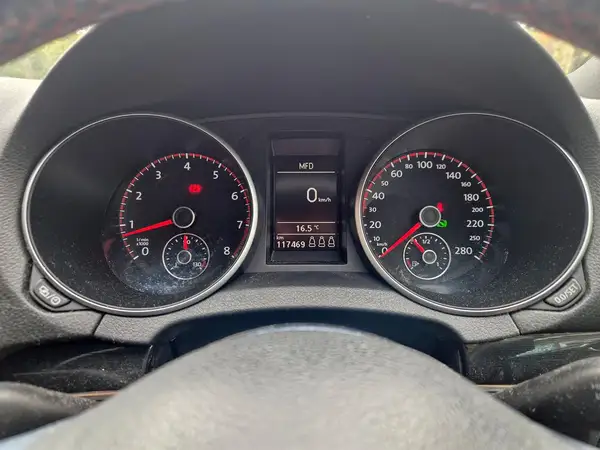 2013 Volkswagen Golf GTI Carousel 1