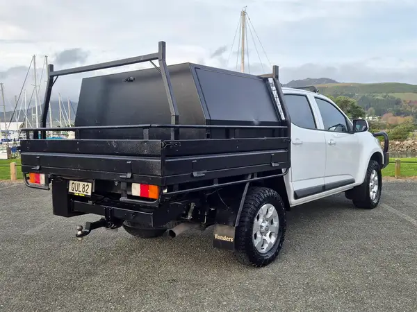2017 Holden Colorado 4x4 Flatdeck Carousel 3