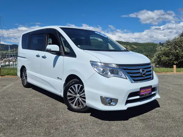 2015 Nissan Serena Highway Star S-HYBRID