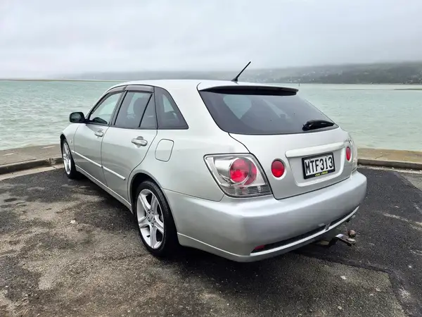 2001 Toyota Altezza Gita 2JZ AWD Carousel 3