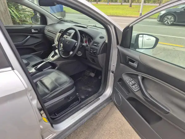 2011 Ford Kuga Titanium AWD 2.5T Carousel 3