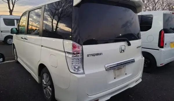 2012 Honda Step Wagon Spada Z HDD Navi Edition Carousel 1