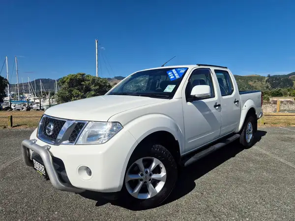 2013 Nissan Navara D/C 2.5D 4WD ST-X AT Carousel 8