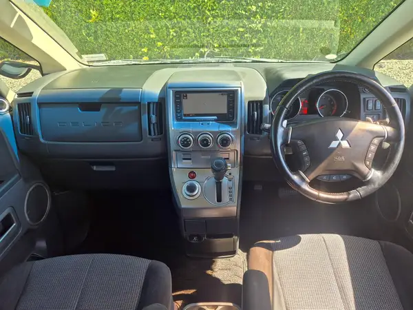 2008 Mitsubishi Delica D5 4x4 Roadest Package Carousel 1