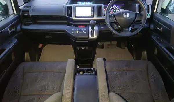 2012 Honda Step Wagon Spada Z HDD Navi Edition Carousel 3