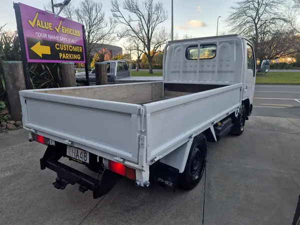 1997 Nissan Atlas 2.5D - Flatdeck - 3seater Carousel 3