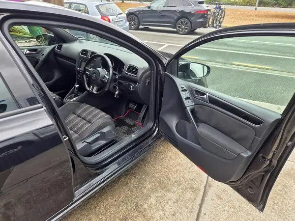 2013 Volkswagen Golf GTI Carousel 3